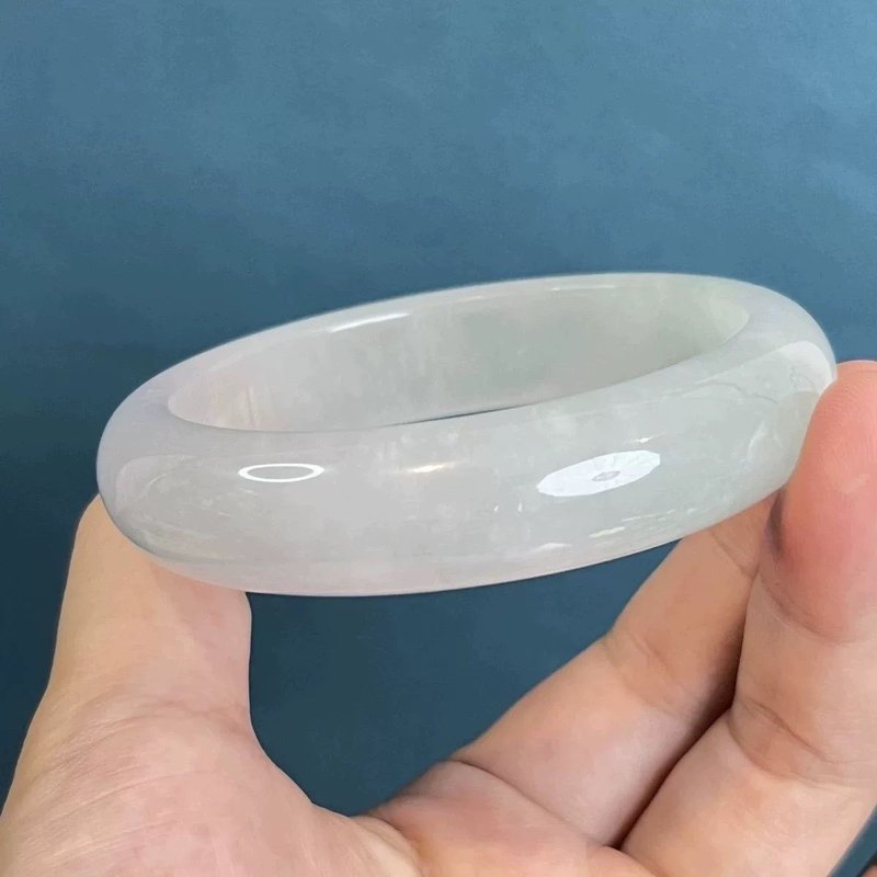 Oil- jadeite  ice-type light g - đánh giá và giá Lighting