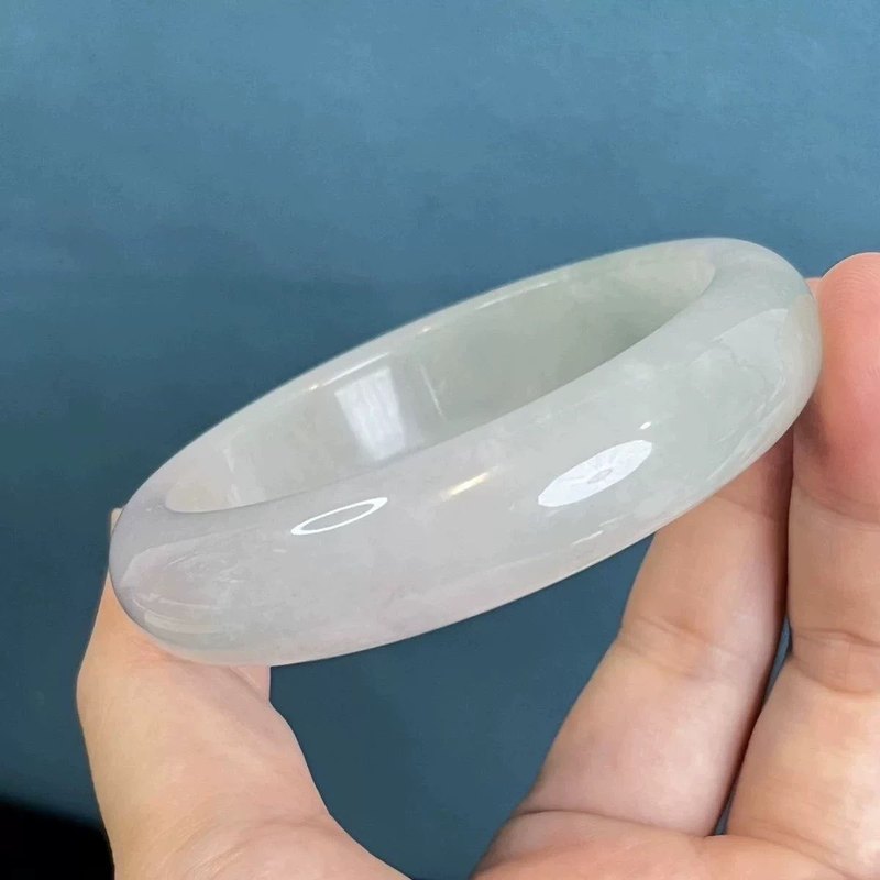 Oil- jadeite  ice-type light g - đánh giá và giá Lighting